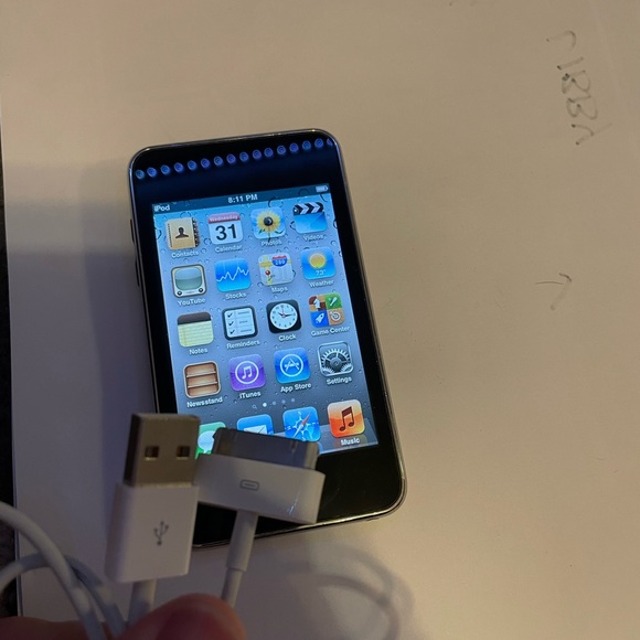Apple Ipod 3rd Generation - Picture 14 of 15